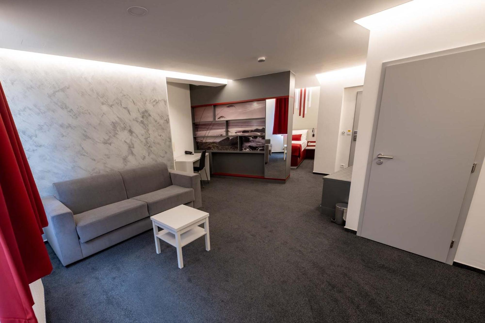 Hotel Villa Eden Jihlava Bagian luar foto