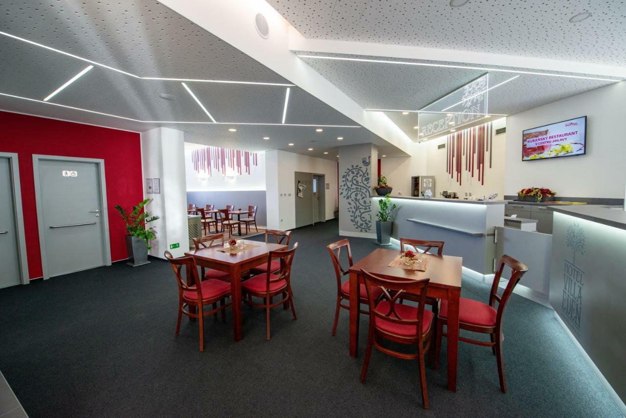Hotel Villa Eden Jihlava Bagian luar foto
